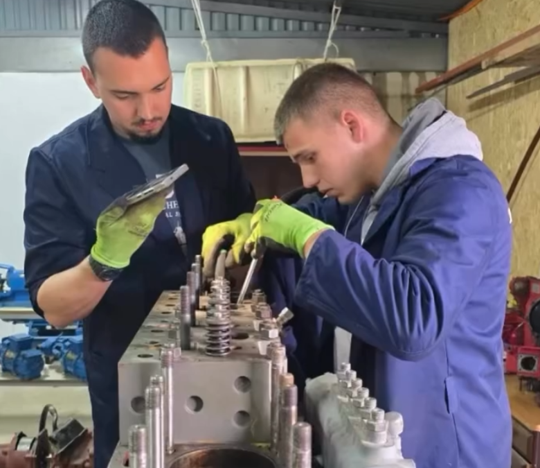 Praktična vježba na temu štelovanja ventila i sastavljanja glave motora